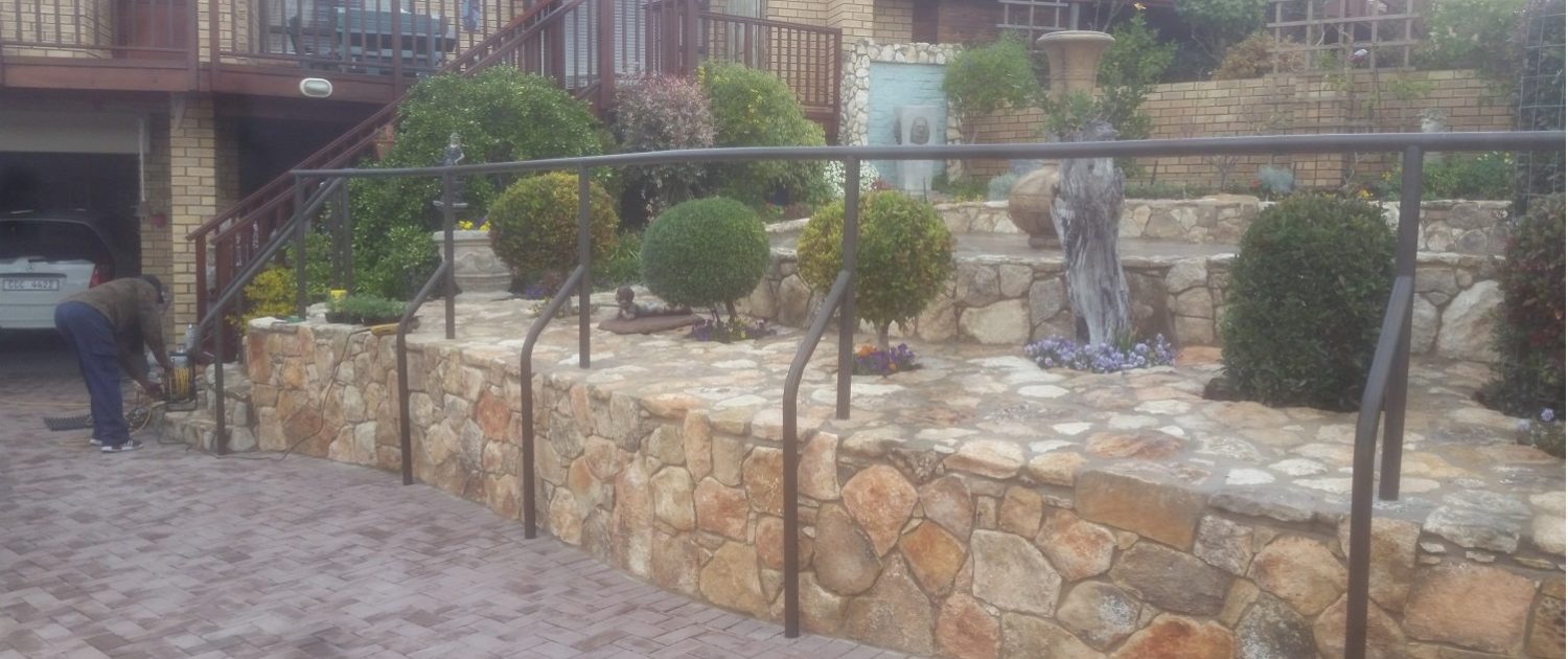 Stilbaai Glas Balustradus BALUSTRADES AND HANDRAILS Stilbaai Glas