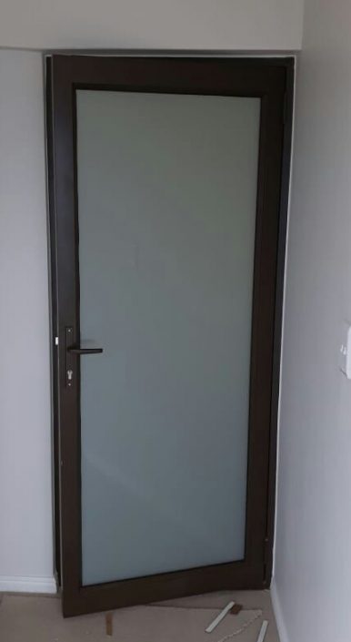 Single Hinge Doors